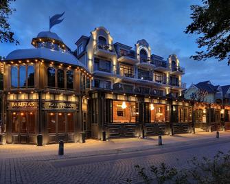 Europa Hotel Kühlungsborn - Kuehlungsborn - בניין