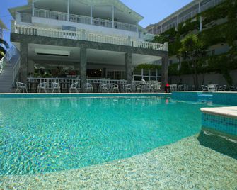 Olympic Kosmas Hotel - Chaniotis - Pool