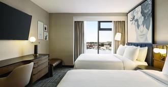 Radisson Blu Vancouver Airport Hotel & Marina - Richmond - Bedroom