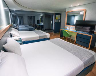 Hotel Embassy - Mexico City - Bedroom