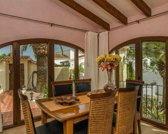 Belvilla by OYO Casa el Paraiso - Parcent - Comedor