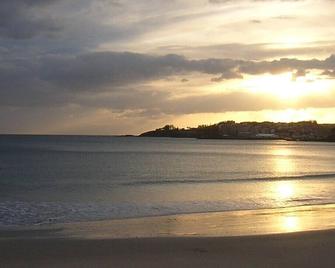 Beachfront in the Center of Sanxenxo - Sanxenxo - Beach