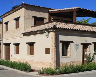 Casa Rural Maria Isabel - Puig Moreno - Edificio
