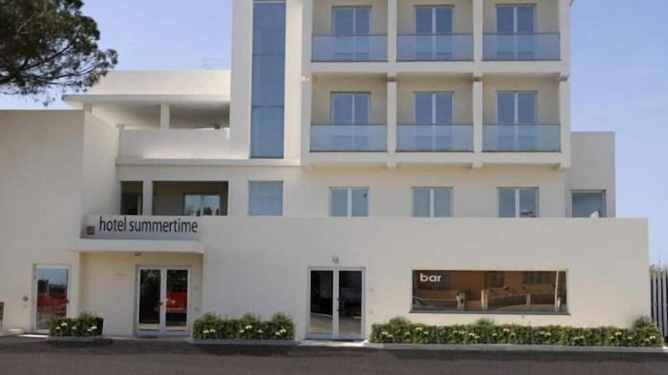 Summertime Hotel