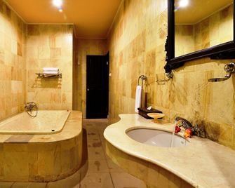 Dolphin Beach Bali - Banjar - Baño