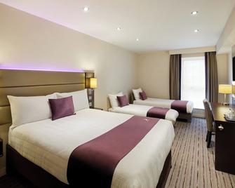 Premier Inn Norwich Airport - Norwich - Bedroom