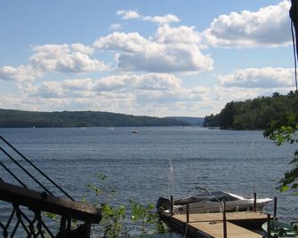 Wallenpaupak Lakefront Cabin - Lakeville