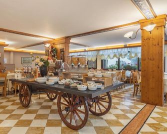 Pippo Hotel - Male