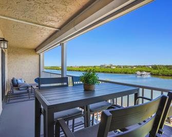 Bayshore Yacht & Tennis 409 - Premier - Clearwater Beach - Balcony