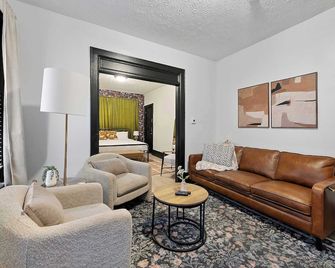 Merion Village Residences 1166 - Columbus - Living room