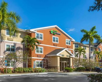 Extended Stay America Suites - West Palm Beach - Northpoint Corporate Park - West Palm Beach - Building