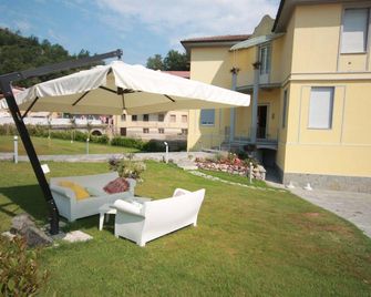 Locanda Belsole - Borghetto di Vara - Patio