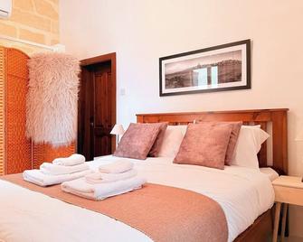 Gardjola Rooms by Holi - Senglea - Bedroom