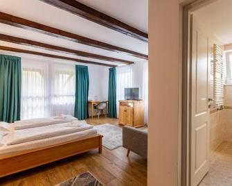 Complex Pastravaria Albota - Arpaşu de Sus - Bedroom
