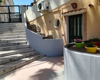 Torre Del Meridiano Casa Vacanze Central - Termoli - Outdoors view