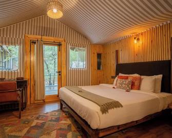 Everest Base Camp, Near George Everest House, 5kms from Library chowk - Mussoorie