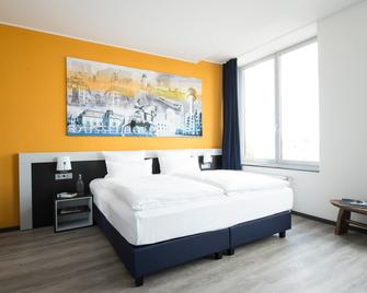 carathotel Düsseldorf City - Düsseldorf - Bedroom