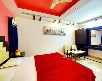 Hotel New Mamta by SSH 350 Metres from Nakki Lake - Mount Abu