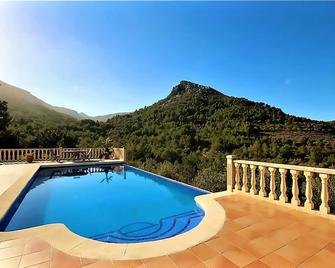 Villa Foia Vella: room Almendra - Benichembla - Piscina