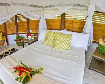 Aganoa Lodge Samoa - Salelologa - Schlafzimmer
