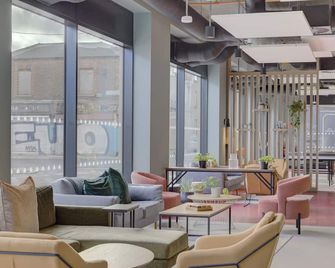 Destiny Student - Ardee Point - Dublin - Lobi