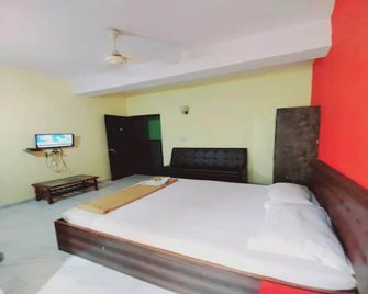 Alfina Guest House - Margao - Ložnice