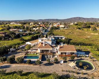 Alfarrobeiras Nature -Agroturismo - Ольяу