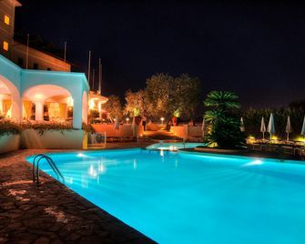 Grand Hotel Aminta - Sorrento - Piscina