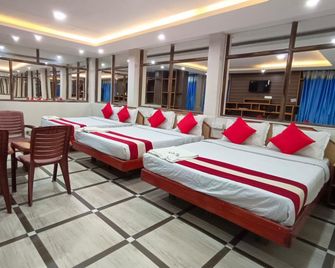 Hotel Sierra Kodaikanal - Kodaikanal - Habitación