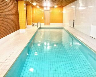 Moomin Lover Home in Central Helsinki - Pool & Sauna - הלסינקי - בריכה