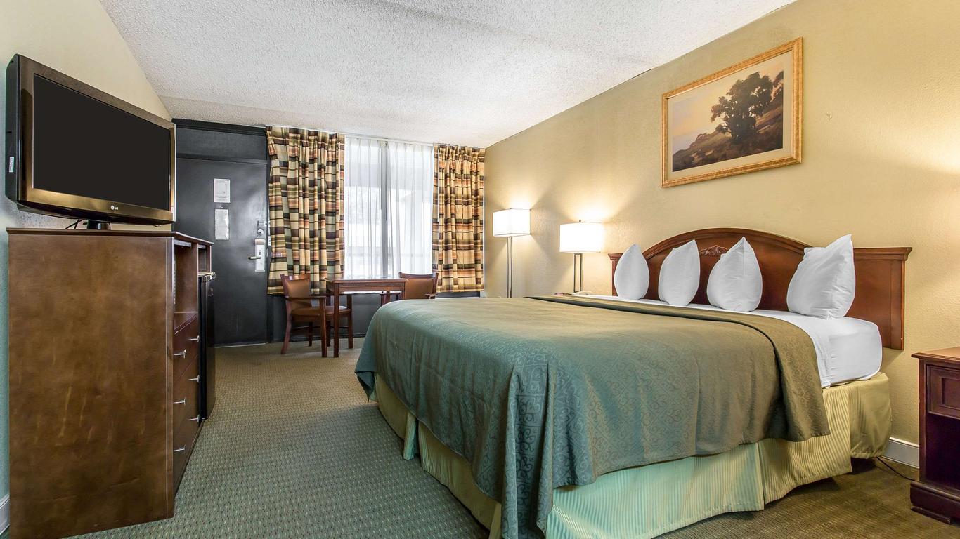 Rodeway Inn