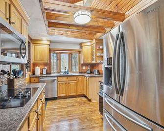 Farmhouse in Battle Creek whit hub tube - Battle Creek - Kitchen