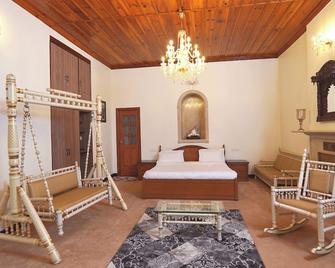 The Edgeworth - Shimla - Bedroom