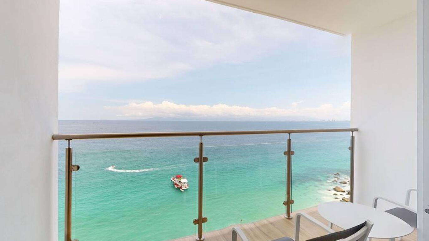 Grand Park Royal Puerto Vallarta