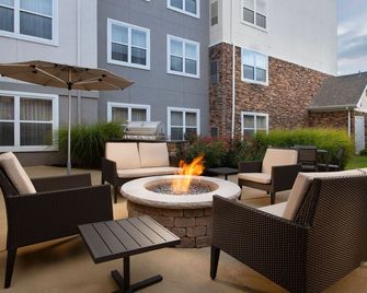 Residence Inn by Marriott Bentonville Rogers - Rogers - Patio