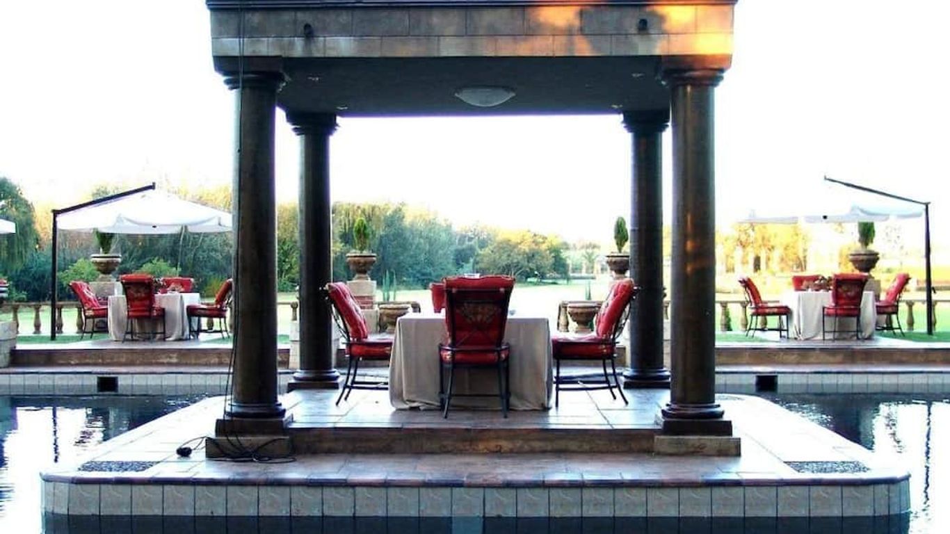 森特瑞翁維摩爾溫泉酒店