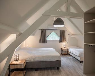 Le Lac Bleu 20 - Lacapelle-Marival - Habitación
