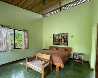 New Romantic Suite with views - 2 minutes from the beach! - Manzanillo - Habitación