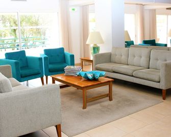 Ourabay Hotel Apartamento - Art & Holidays - Albufeira - Phòng khách