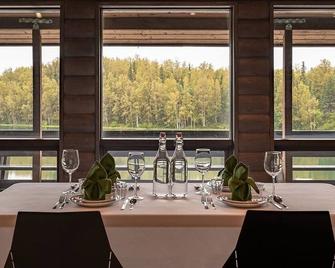 Meier Lake Resort - Wasilla - Eetruimte