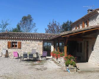 Beautiful Quercy house in the middle of a garden - Caylus - Patio