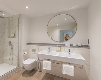 Harbour Hotel Richmond - Richmond - Bathroom