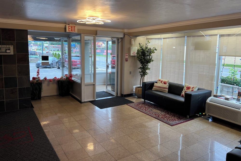 The Glengate Hotel & Suites - Niagara Falls - Lobby