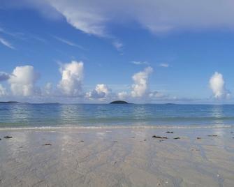 Pod Beag beside the sea Isle of Eriskay - Isle of Barra - Playa