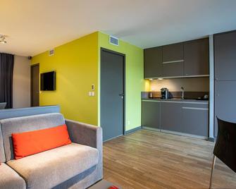 Adonis Lyon Dock Ouest - Lyon - Cuisine