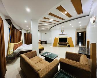 Hotel Harmony - Porbandar - Living room