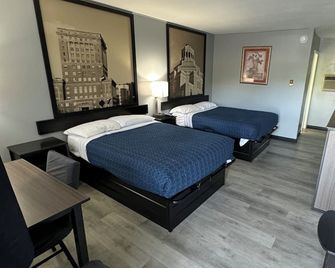 Acorn Motel - Black Mountain - Bedroom