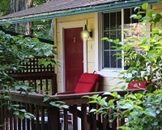 Fern Grove Cottages - Guerneville - Patio