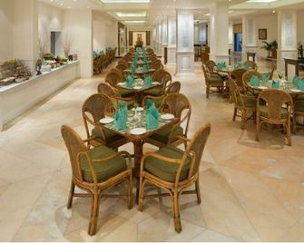 Mansingh Palace - אגרה - מסעדה