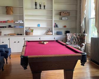 Beautiful Historic Lakehouse With Breathtaking Views Of Owasco Lake - Auburn